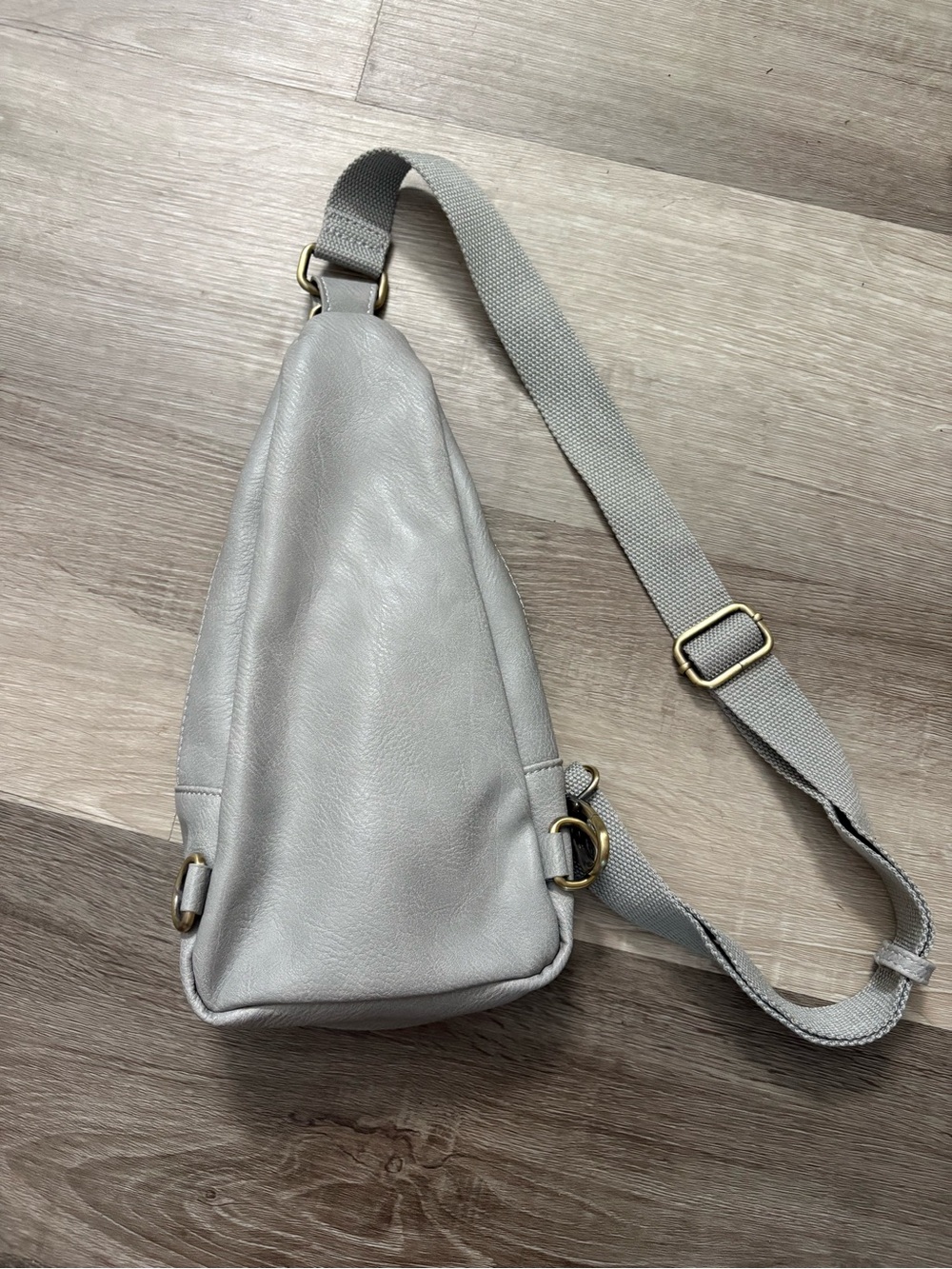 Antik Kraft Light Gray Leather Crossbody Sling Bag - Picture 2 of 6